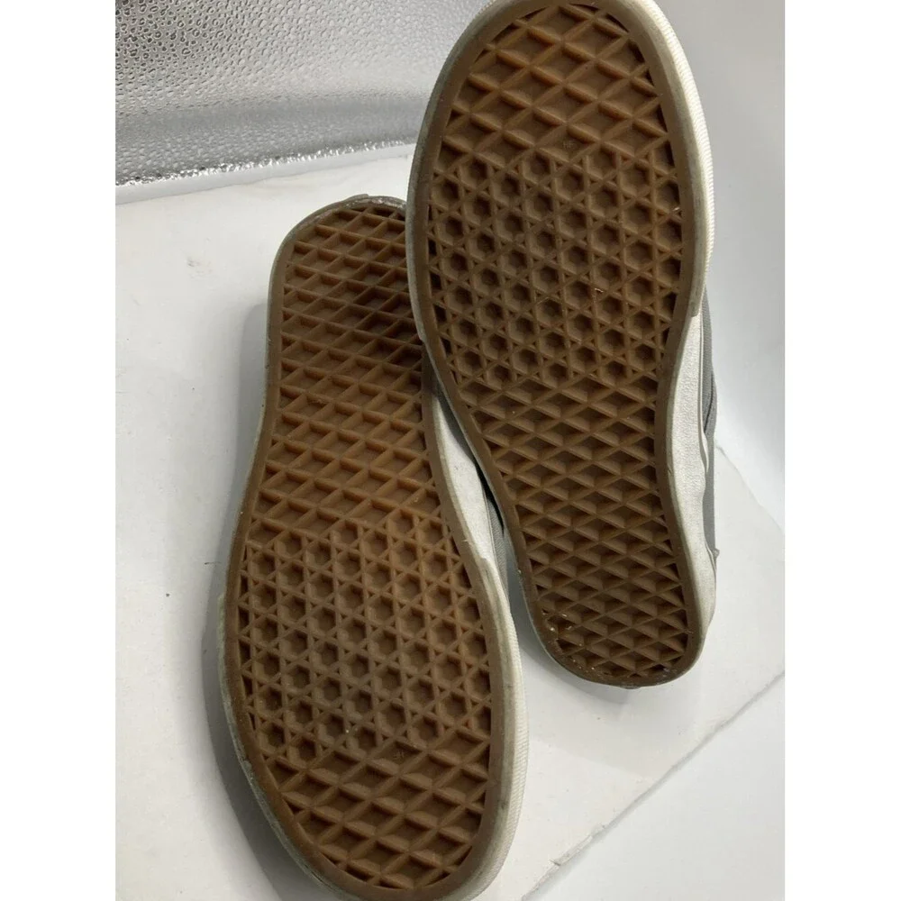 Vans Classic Slip-On's Gray Size Men’s 5 Women's 6.5 Skater Casual Comfortable